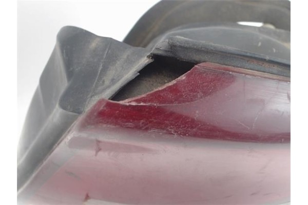 Recambio de piloto trasero derecho para hyundai sonata (y3) referencia OEM IAM 9240234520  