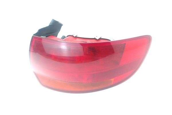 Recambio de piloto trasero derecho para audi a3 sportback (8pa) 2.0 tdi ambiente referencia OEM IAM 8P4945096C  