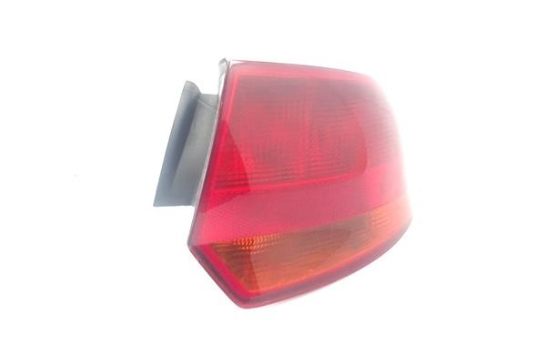 Recambio de piloto trasero derecho para audi a3 sportback (8pa) 2.0 tdi ambiente referencia OEM IAM 8P4945096C  