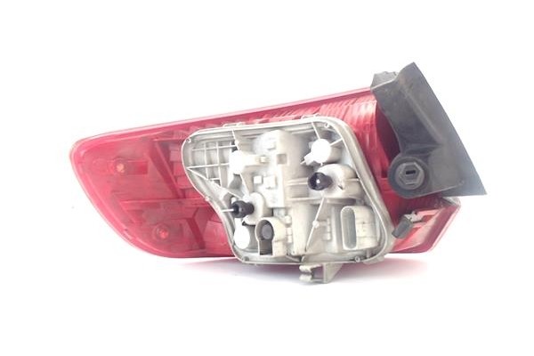 Recambio de piloto trasero derecho para audi a3 sportback (8pa) 2.0 tdi ambiente referencia OEM IAM 8P4945096C  