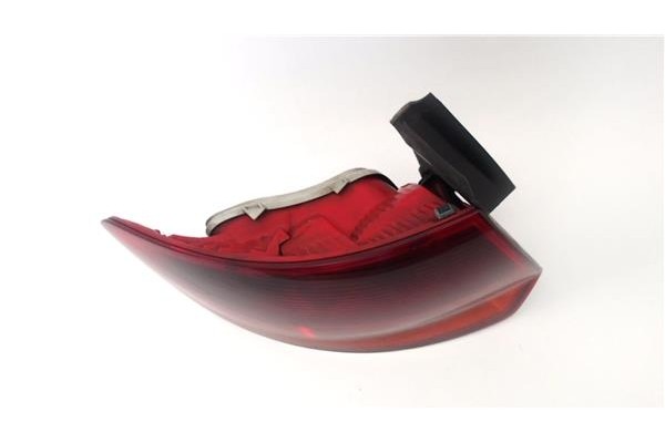 Recambio de piloto trasero izquierdo para audi a3 sportback (8pa) 2.0 tdi ambiente referencia OEM IAM 8P4945095C  