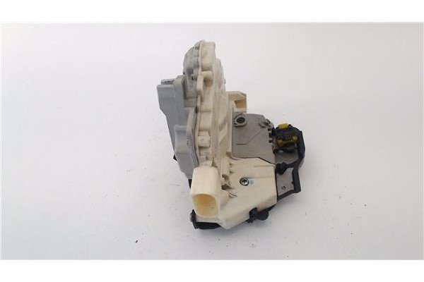 Recambio de cierre electromagnetico delantero izquierdo para audi a3 sportback (8pa) 2.0 tdi ambiente referencia OEM IAM JA64F18