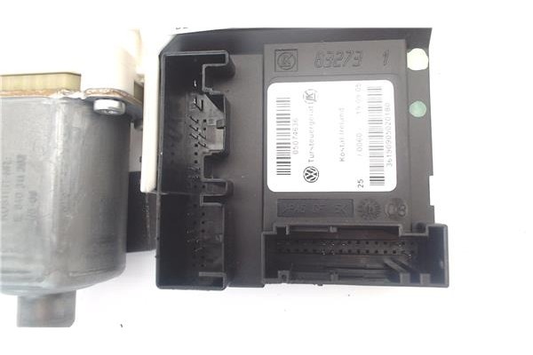 Recambio de motor elevalunas delantero derecho para audi a3 sportback (8pa) 2.0 tdi ambiente referencia OEM IAM E840311202  