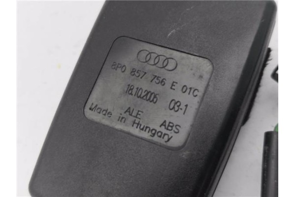 Recambio de anclaje cinturon delantero derecho para audi a3 sportback (8pa) 2.0 tdi ambiente referencia OEM IAM 8P0857756F FKZ  