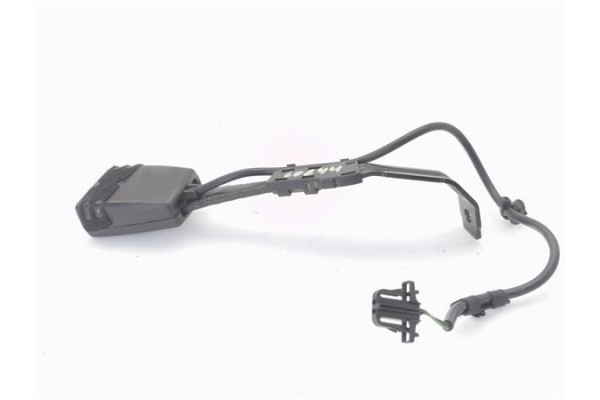 Recambio de anclaje cinturon delantero izquierdo para audi a3 sportback (8pa) 2.0 tdi ambiente referencia OEM IAM 8P0857755D  