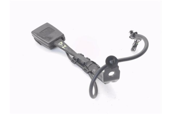 Recambio de anclaje cinturon delantero izquierdo para audi a3 sportback (8pa) 2.0 tdi ambiente referencia OEM IAM 8P0857755D  