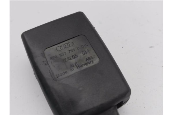 Recambio de anclaje cinturon delantero izquierdo para audi a3 sportback (8pa) 2.0 tdi ambiente referencia OEM IAM 8P0857755D  
