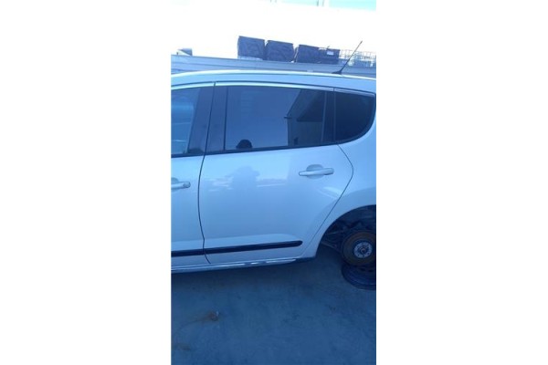 Recambio de puerta trasero izquierda para peugeot 3008 2.0 style referencia OEM IAM 9006Q1  