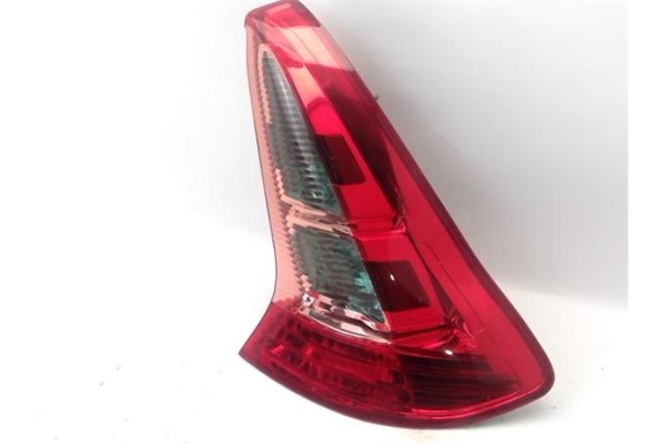 Recambio de piloto trasero derecho para citroen c4 berlina 1.4 16v referencia OEM IAM   