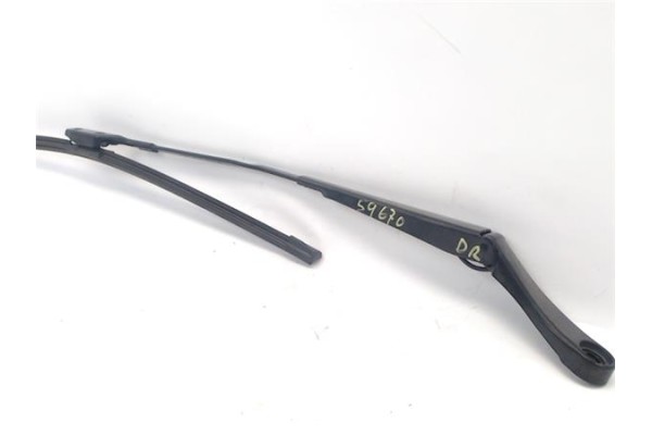 Recambio de brazo limpiaparabrisas delantero derecho para opel astra k berlina 5p 1.6 dynamic referencia OEM IAM   