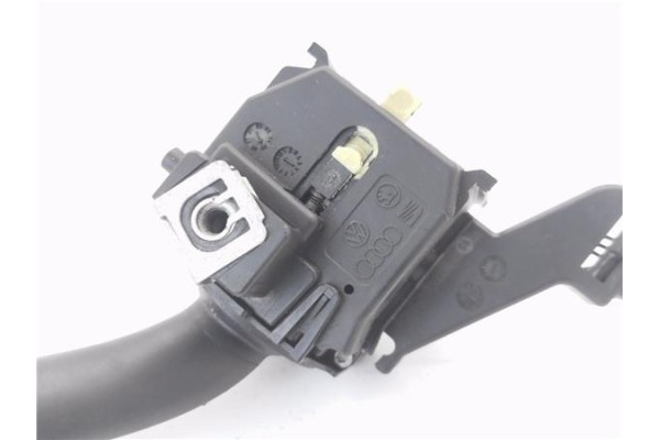 Recambio de mando intermitencia para audi a3 sportback (8pa) 2.0 tdi ambiente referencia OEM IAM 8P0953513A  