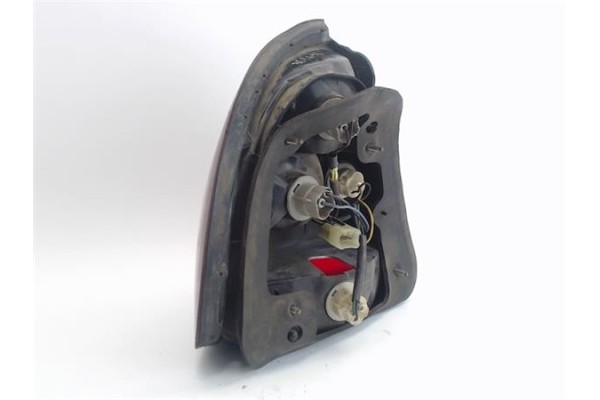 Recambio de piloto trasero derecho para hyundai sonata (y3) referencia OEM IAM 9240234520  