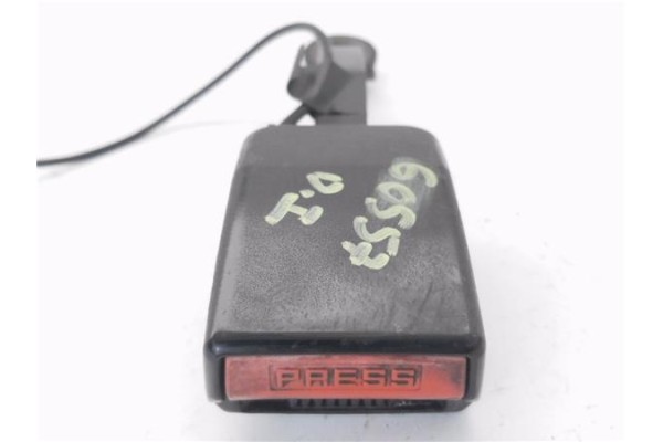 Recambio de anclaje cinturon delantero izquierdo para citroen jumpy 2.0 hdi 125 fap 27 l1h1 fugón referencia OEM IAM 8974WF  