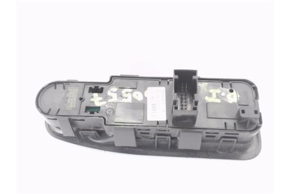 Recambio de mando elevalunas delantero izquierdo para citroen jumpy 2.0 hdi 125 fap 27 l1h1 fugón referencia OEM IAM 14012232XT 