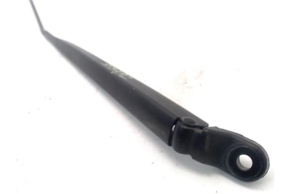 Recambio de brazo limpiaparabrisas delantero para citroen c3 picasso 1.6 exclusive referencia OEM IAM   