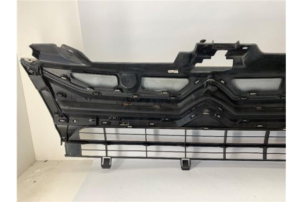Recambio de rejilla capo para citroen jumpy 2.0 hdi 125 fap 27 l1h1 fugón referencia OEM IAM 1440172580  
