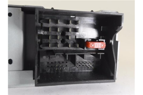 Recambio de autoradio para citroen c3 picasso 1.6 exclusive referencia OEM IAM 96784950XT  