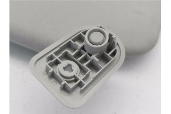 Recambio de parasol derecho para citroen c3 picasso 1.6 exclusive referencia OEM IAM 16126929BJ  