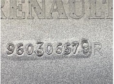 Recambio de aleron trasero para renault clio iv 0.9 limited referencia OEM IAM 960306579R  