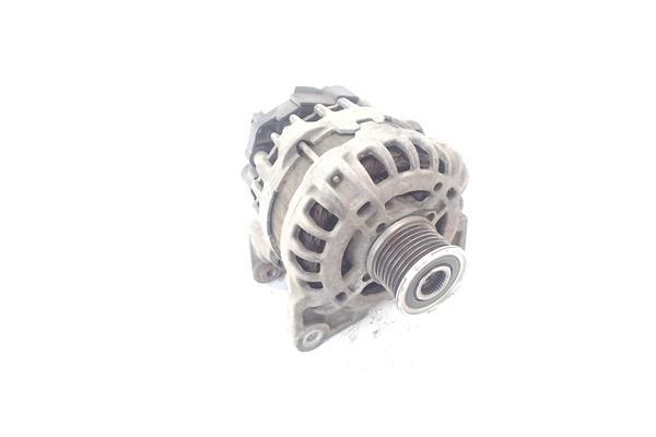 Recambio de alternador para renault clio iv 0.9 limited referencia OEM IAM 231008918R  