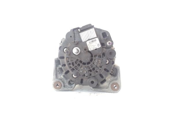 Recambio de alternador para renault clio iv 0.9 limited referencia OEM IAM 231008918R  