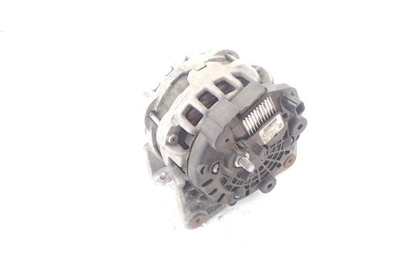 Recambio de alternador para renault clio iv 0.9 limited referencia OEM IAM 231008918R  