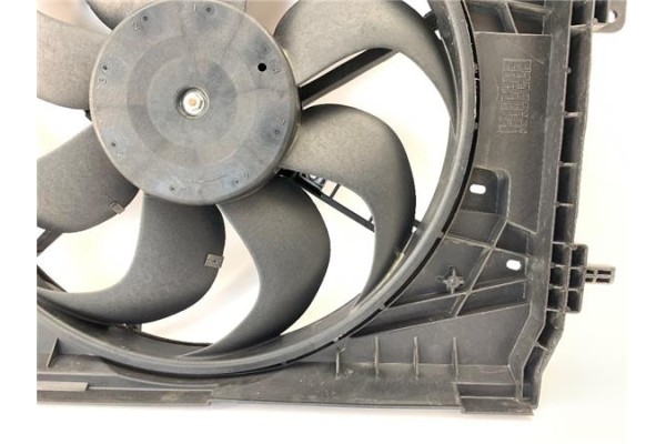 Recambio de electroventilador para renault clio iv 0.9 limited referencia OEM IAM 214818664R  