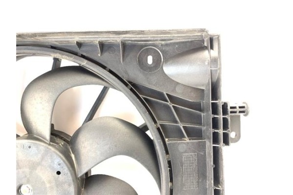Recambio de electroventilador para renault clio iv 0.9 limited referencia OEM IAM 214818664R  