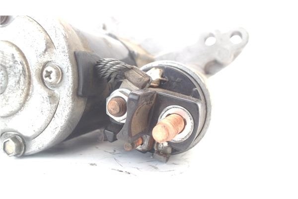 Recambio de motor arranque para renault clio iv 0.9 limited referencia OEM IAM 233000779R  