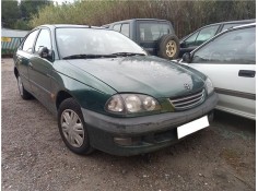 toyota avensis berlina (t 22)(1998) del año 