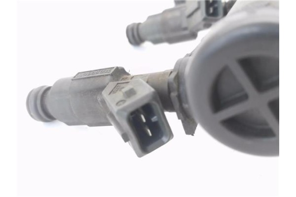 Recambio de rampa inyectores para volkswagen polo iii berlina (6n2) 1.0 conceptline referencia OEM IAM 030133319AA 280151071 