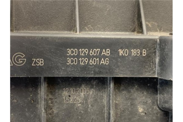 Recambio de carcasa filtro aire para audi a3 sportback (8pa) 2.0 tdi ambiente referencia OEM IAM 3C0129607AB  