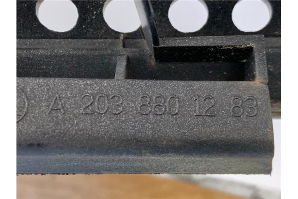 Recambio de rejilla capo para mercedes-benz clase c (bm 203) sportcoupe 1.8 c 200 compressor (203.742) referencia OEM IAM A20388