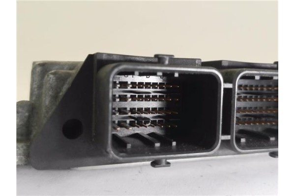 Recambio de centralita para ford focus c-max 1.6 tdci referencia OEM IAM 5M5112A650LB 281012486 