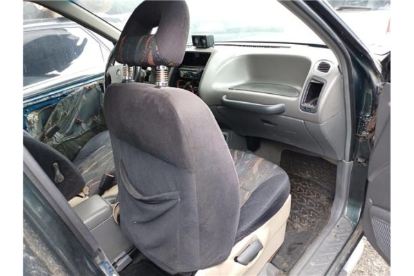 Recambio de asiento delantero derecho para nissan terrano ii (r20) 2.4 i 12v 4wd referencia OEM IAM 870000F 870000F005 