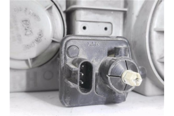 Recambio de faro delantero dcho para hyundai h-1 furgón 2.5 td referencia OEM IAM 921074A020  