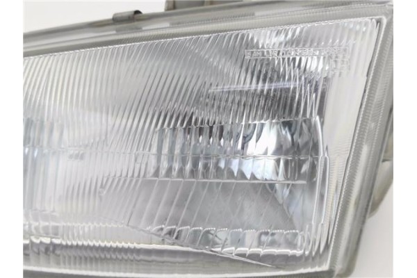 Recambio de faro delantero izquierdo para hyundai h-1 furgón 2.5 td referencia OEM IAM 921064A020  