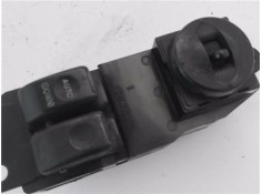 Recambio de mando elevalunas delantero izquierdo para hyundai h-1 furgón 2.5 td referencia OEM IAM 935704A000 935704A100 