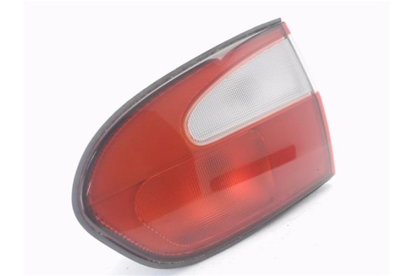 Recambio de piloto porton trasero derecho para hyundai h-1 furgón 2.5 td referencia OEM IAM 924064A0  