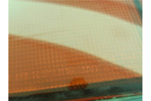 Recambio de piloto porton trasero derecho para hyundai h-1 furgón 2.5 td referencia OEM IAM 924064A0  