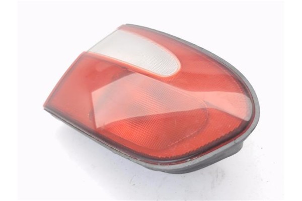 Recambio de piloto porton trasero izquierdo para hyundai h-1 furgón 2.5 td referencia OEM IAM 924054A0  