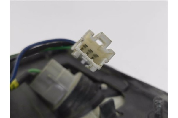 Recambio de piloto porton trasero izquierdo para hyundai h-1 furgón 2.5 td referencia OEM IAM 924054A0  