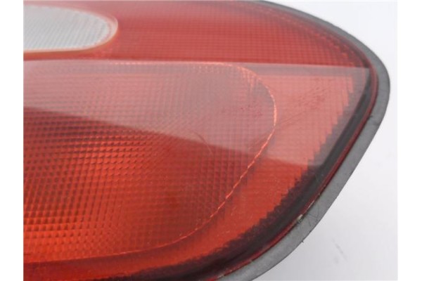 Recambio de piloto porton trasero izquierdo para hyundai h-1 furgón 2.5 td referencia OEM IAM 924054A0  