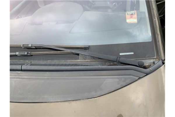 Recambio de brazo limpiaparabrisas delantero izquierdo para citroen c4 picasso 1.6 hdi referencia OEM IAM 6429FR  