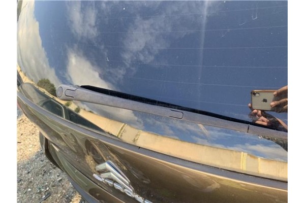 Recambio de brazo limpiaparabrisas trasero para citroen c4 picasso 1.6 hdi referencia OEM IAM 6429AS  