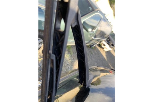 Recambio de brazo limpiaparabrisas trasero para citroen c4 picasso 1.6 hdi referencia OEM IAM 6429AS  