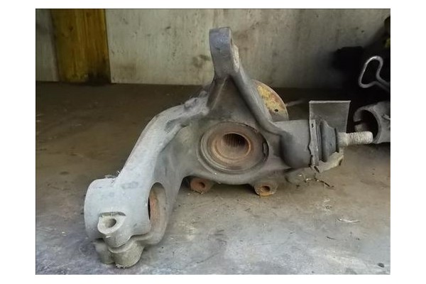 Recambio de mangueta delantero derecha para citroen xantia berlina 1.9 d referencia OEM IAM   