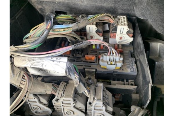 Recambio de bsm para citroen c4 picasso 1.6 hdi referencia OEM IAM 9675877980 BSMR0200 