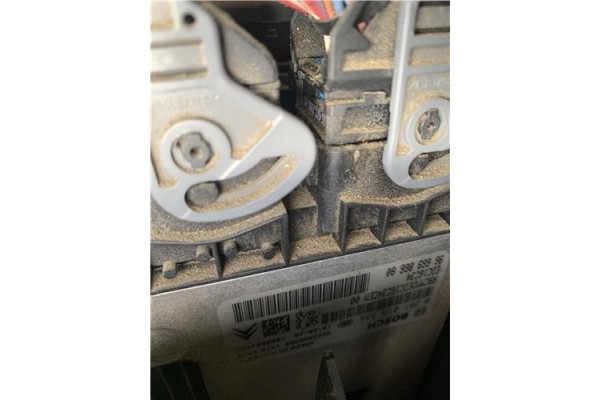 Recambio de centralita para citroen c4 picasso 1.6 hdi referencia OEM IAM 0281013334 9666986680 
