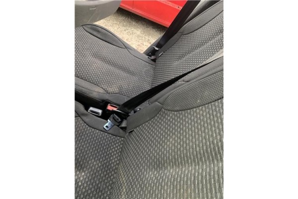 Recambio de cinturon seguridad trasero central para citroen c4 picasso 1.6 hdi referencia OEM IAM 8974YH  